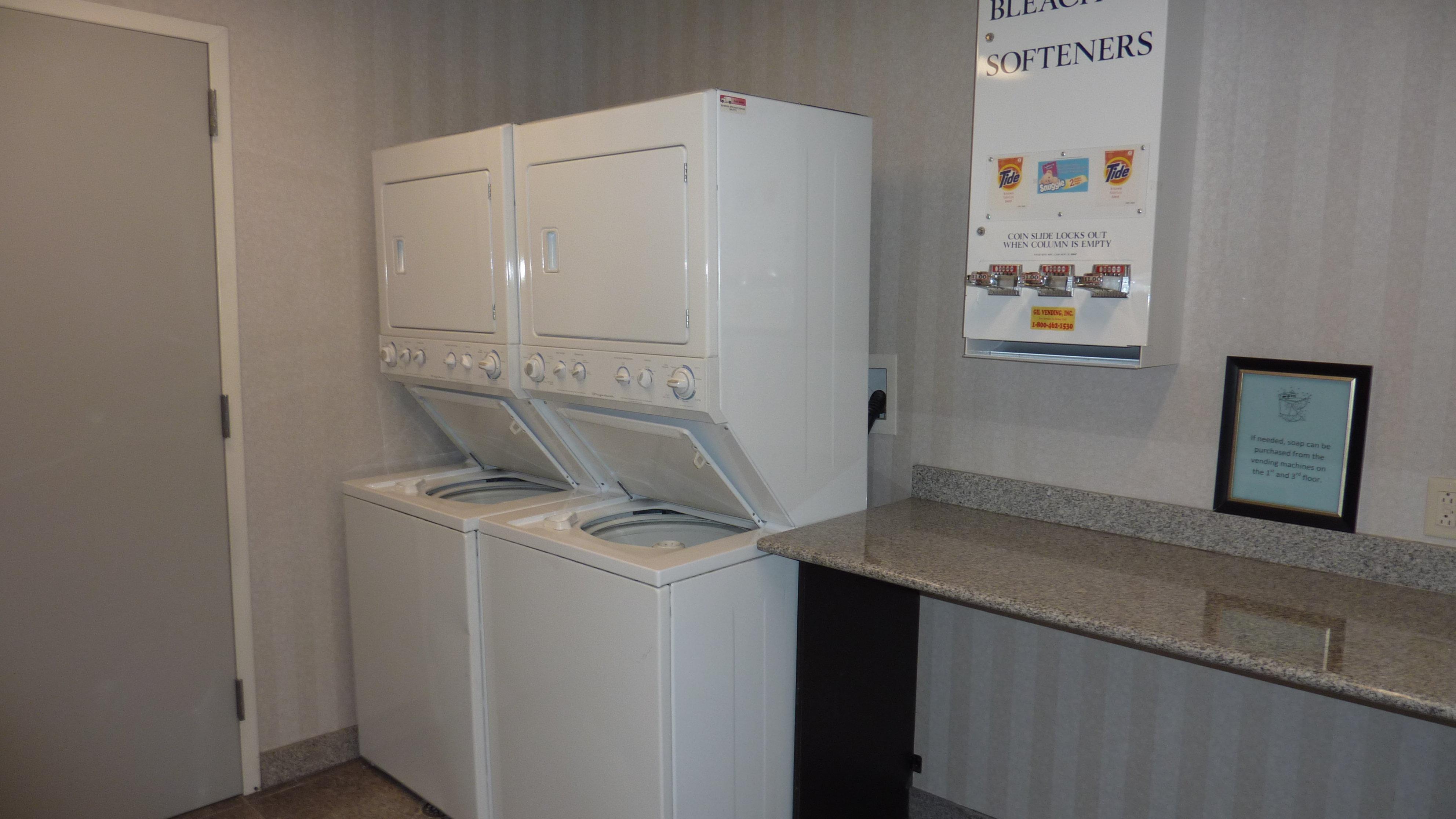 Holiday Inn Express Fishkill-Mid Hudson Valley By Ihg Фишкил Екстериор снимка