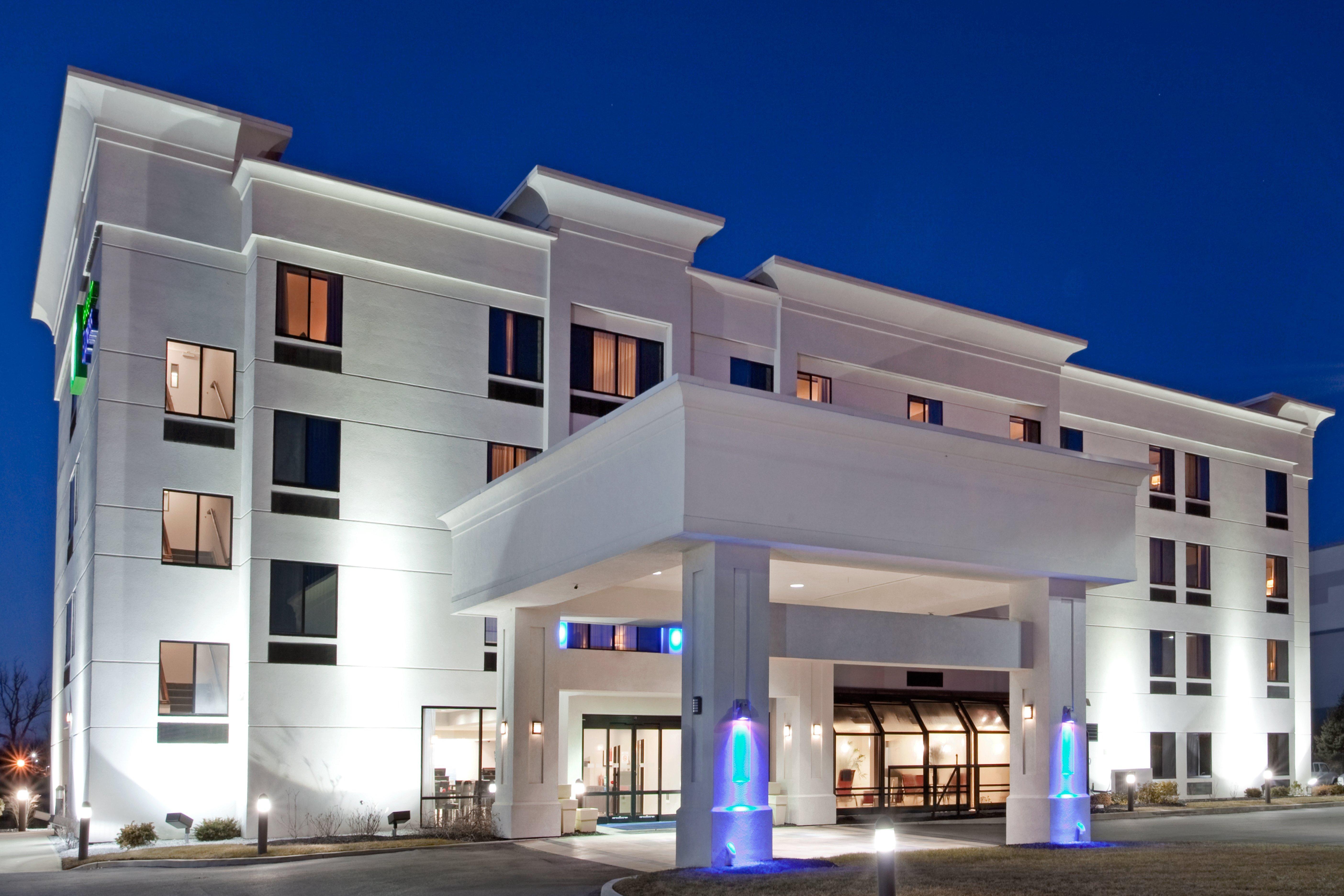 Holiday Inn Express Fishkill-Mid Hudson Valley By Ihg Фишкил Екстериор снимка